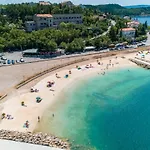 Paula Apartman Jadranovo
