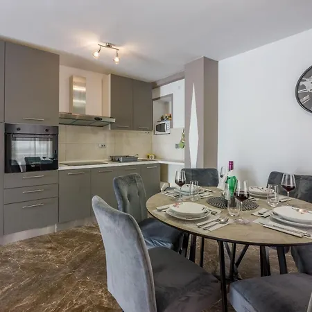 Apartament Paula Jadranovo